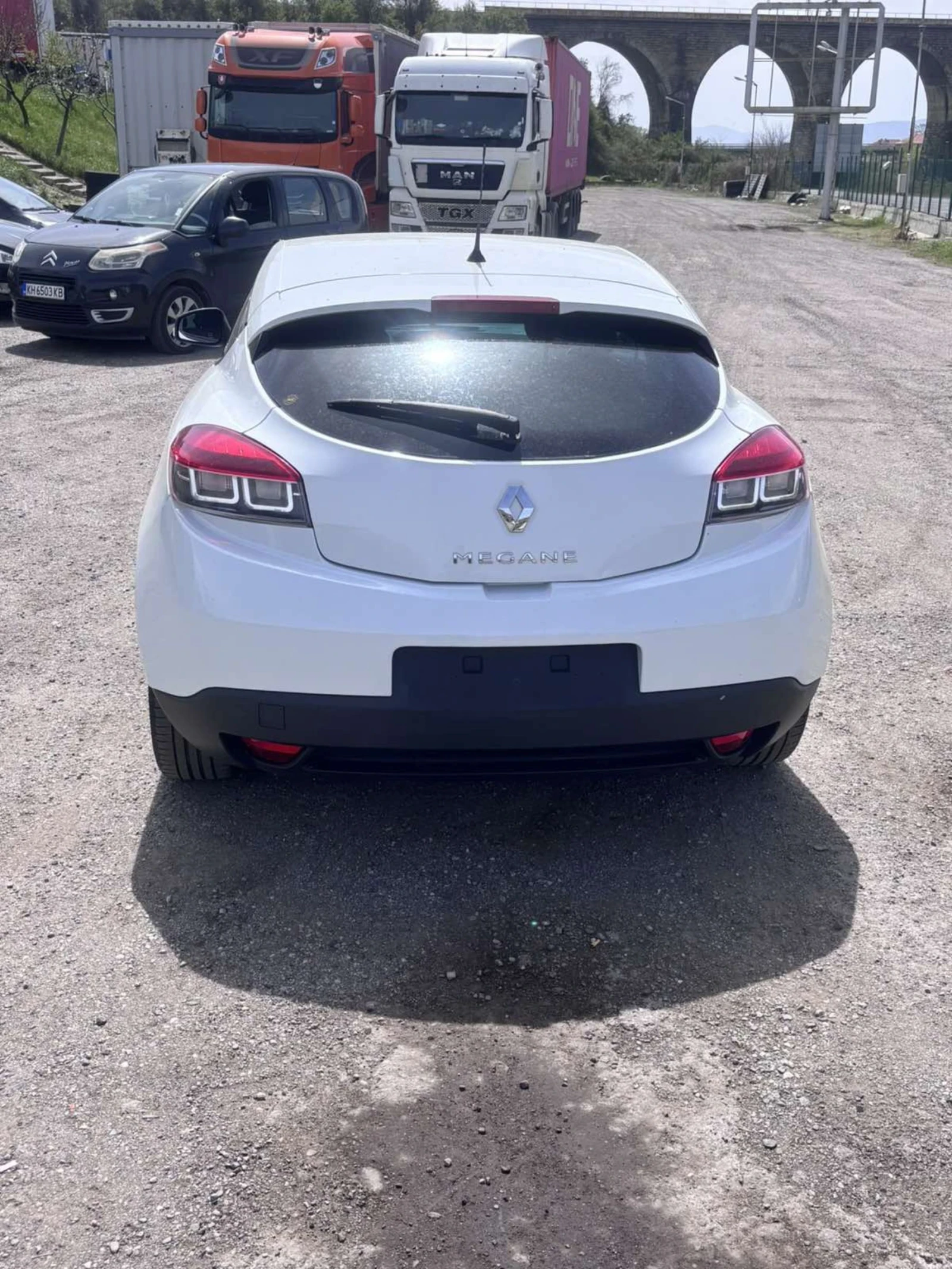 Renault Megane 1.4i-КЛИМАТРОНИК - изображение 7