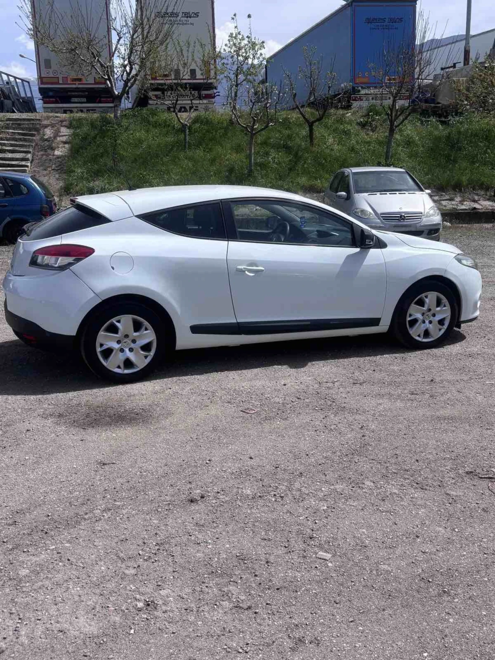 Renault Megane 1.4i-КЛИМАТРОНИК - изображение 4