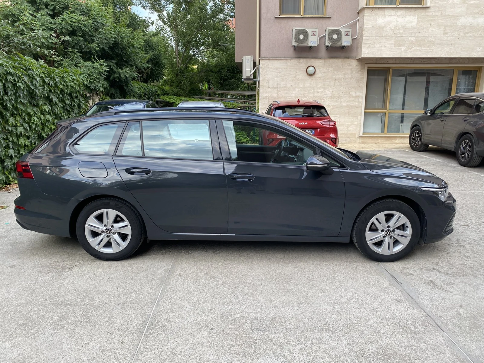 VW Golf 8 /1.5TSI/VARIANT/LIFE - изображение 2