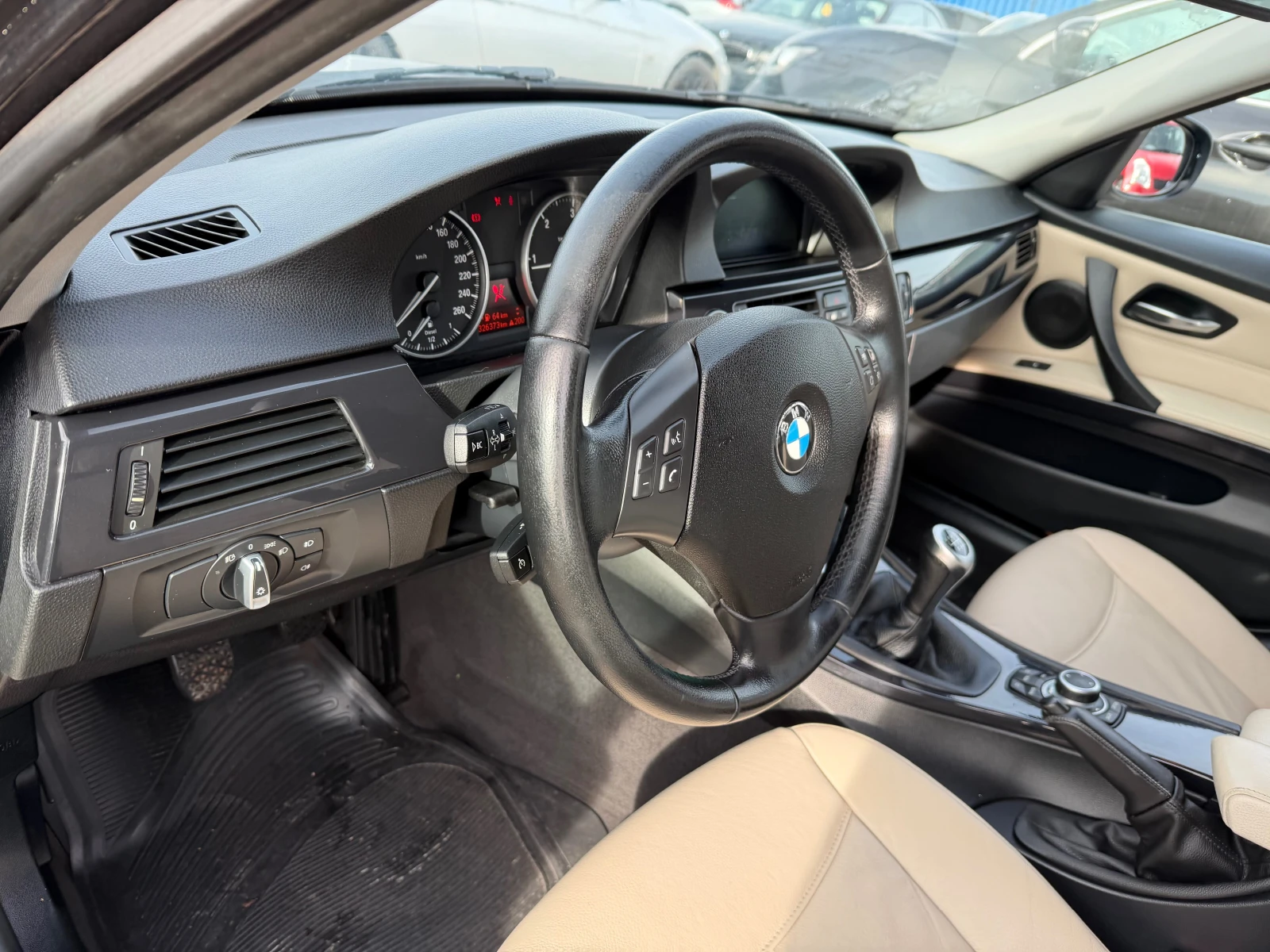 BMW 320 2.0 D НАВИ КОЖА - изображение 10