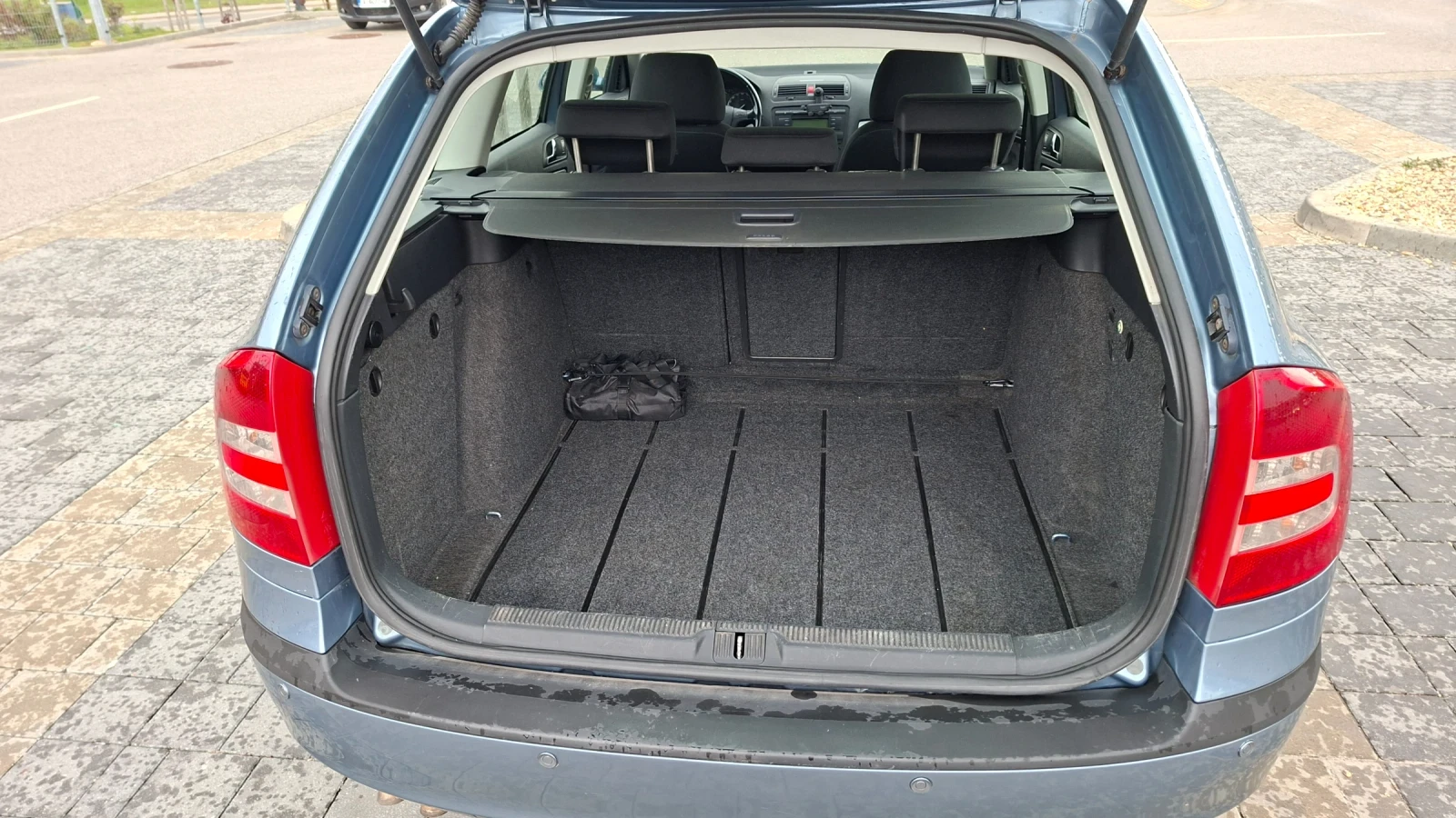 Skoda Octavia 1.9 TDI, снимка 14 - Автомобили и джипове - 54391023