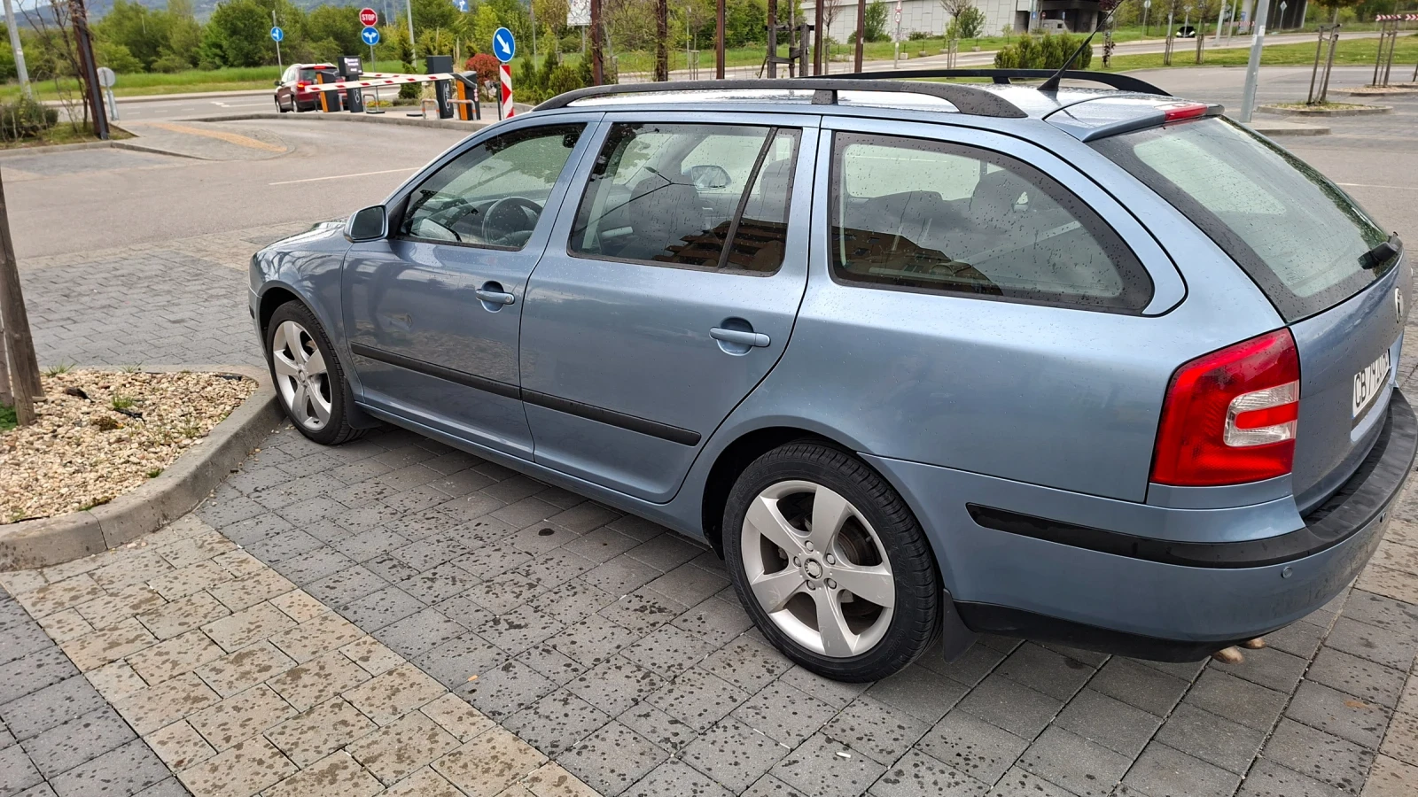 Skoda Octavia 1.9 TDI, снимка 6 - Автомобили и джипове - 54391023