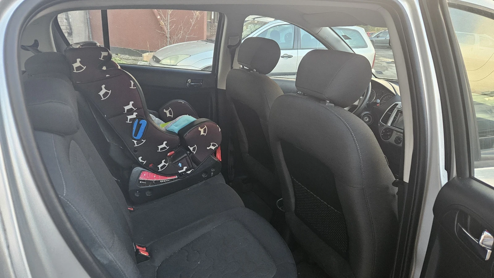 Hyundai I10, снимка 14 - Автомобили и джипове - 55046840