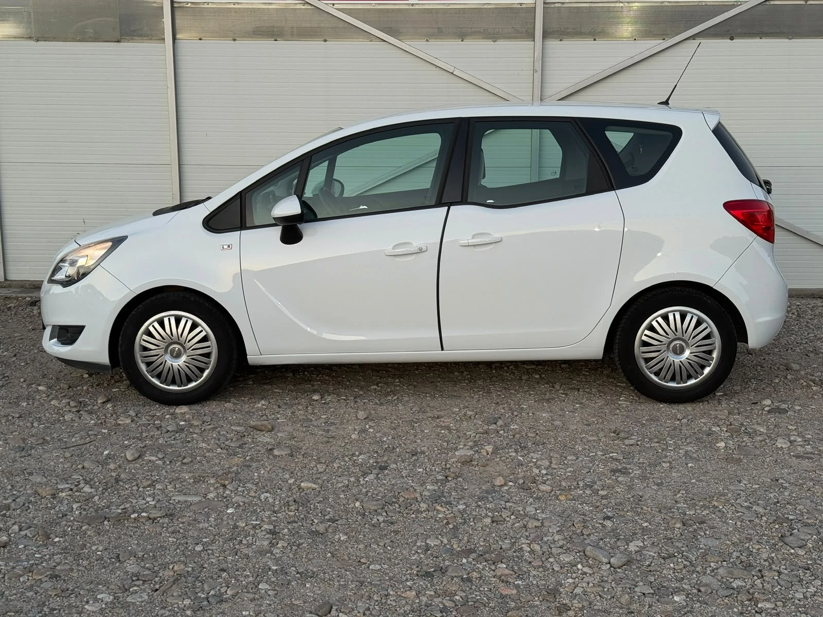 Opel Meriva 1.4i Газ/131000км/Климатик/Собствен лизинг, снимка 7 - Автомобили и джипове - 55241636