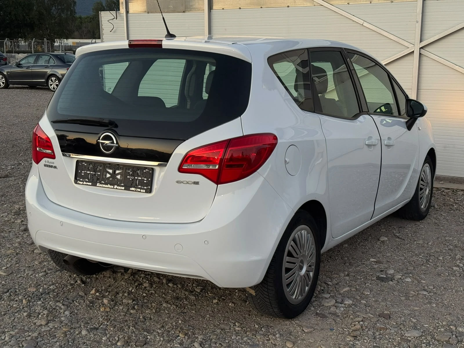 Opel Meriva 1.4i Газ/131000км/Климатик/Собствен лизинг, снимка 4 - Автомобили и джипове - 55241636