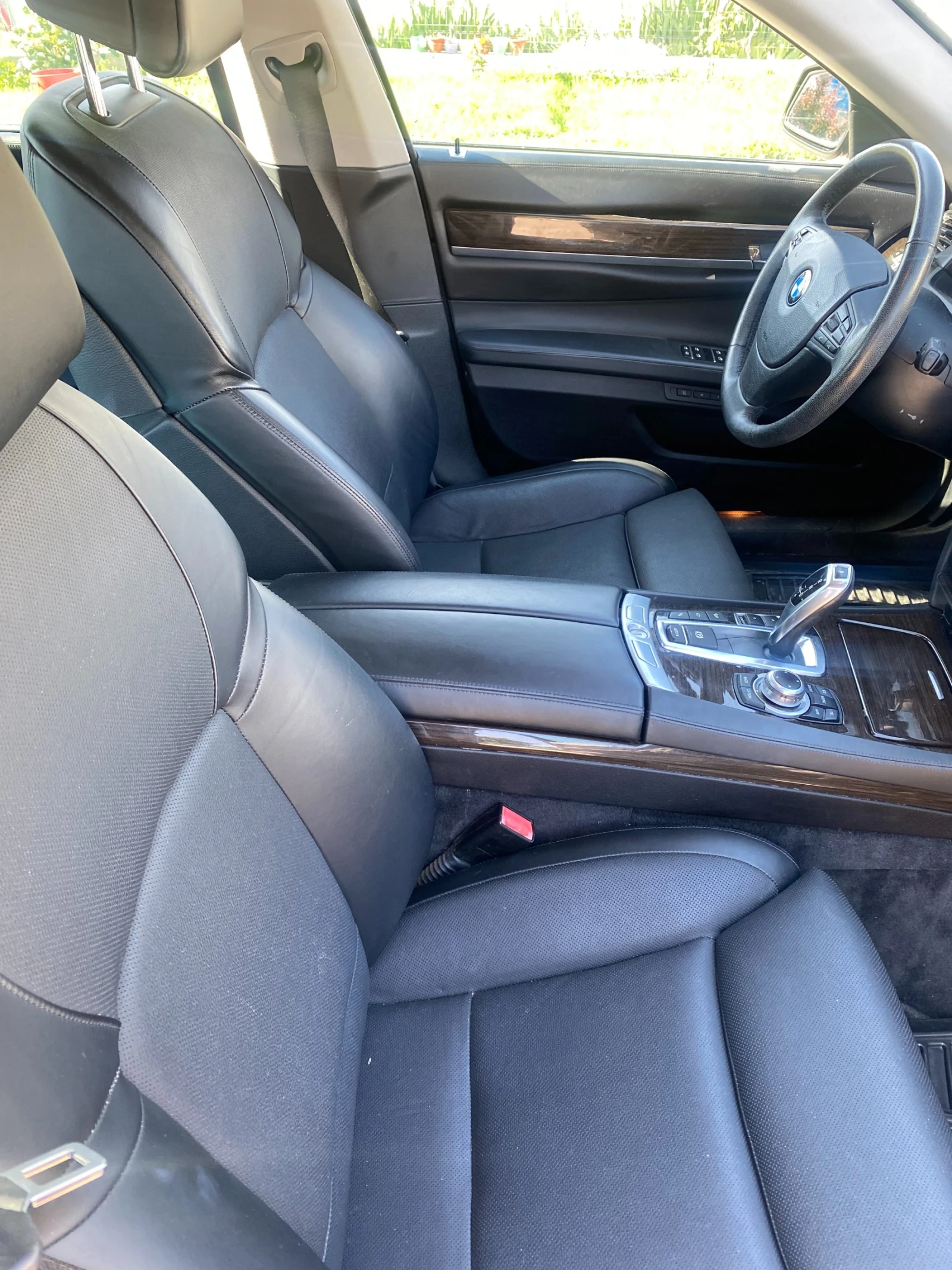 BMW 750, снимка 4 - Автомобили и джипове - 55396298