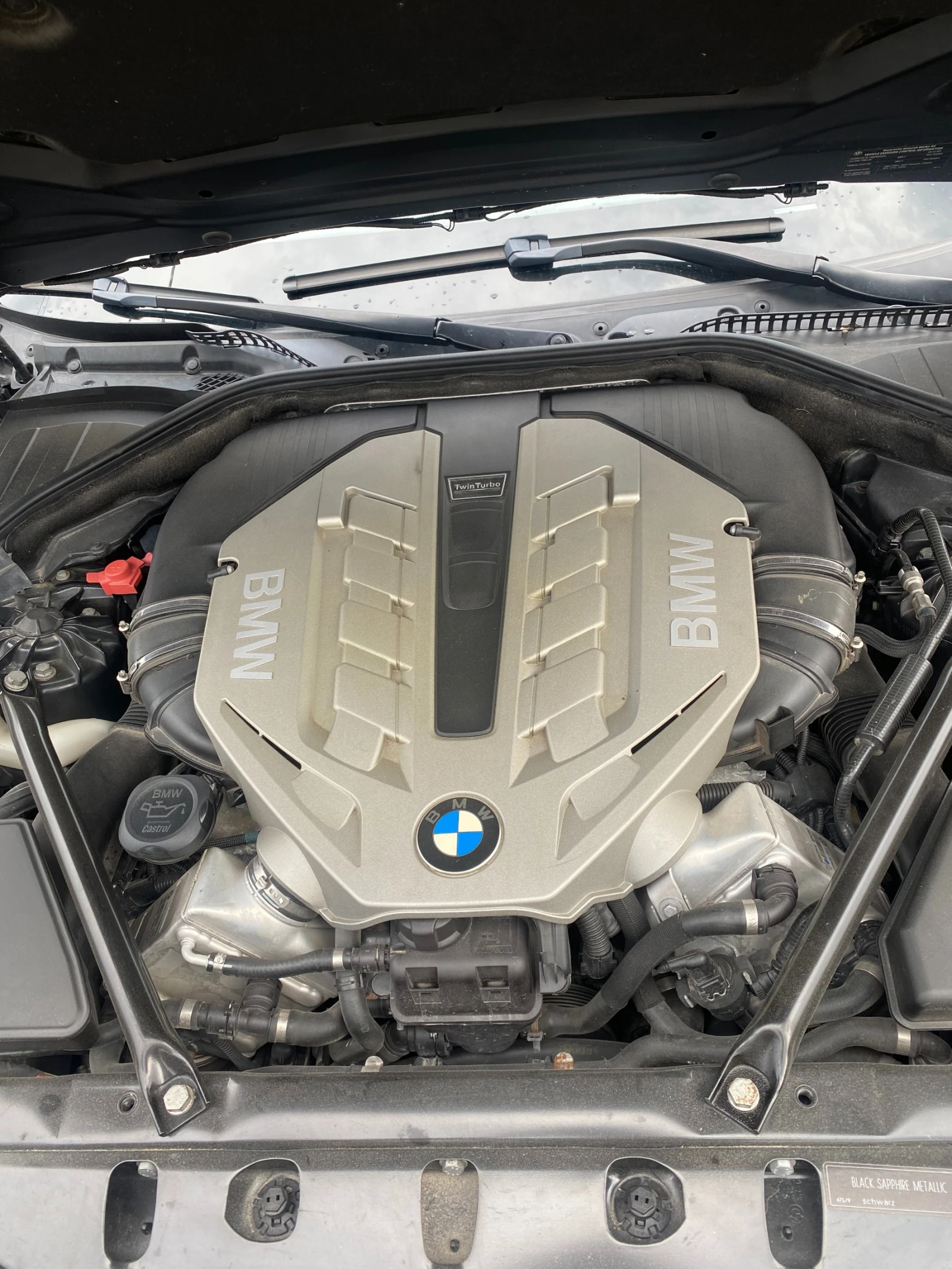 BMW 750, снимка 6 - Автомобили и джипове - 55396298