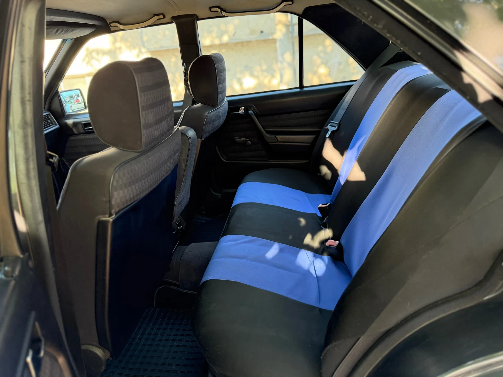 Mercedes-Benz 190 E 2.0i, снимка 9 - Автомобили и джипове - 55512340