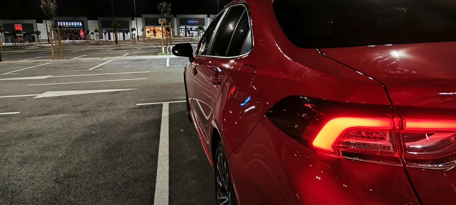 Toyota Corolla 1.5 TNGA с гаранция!, снимка 7 - Автомобили и джипове - 55612890