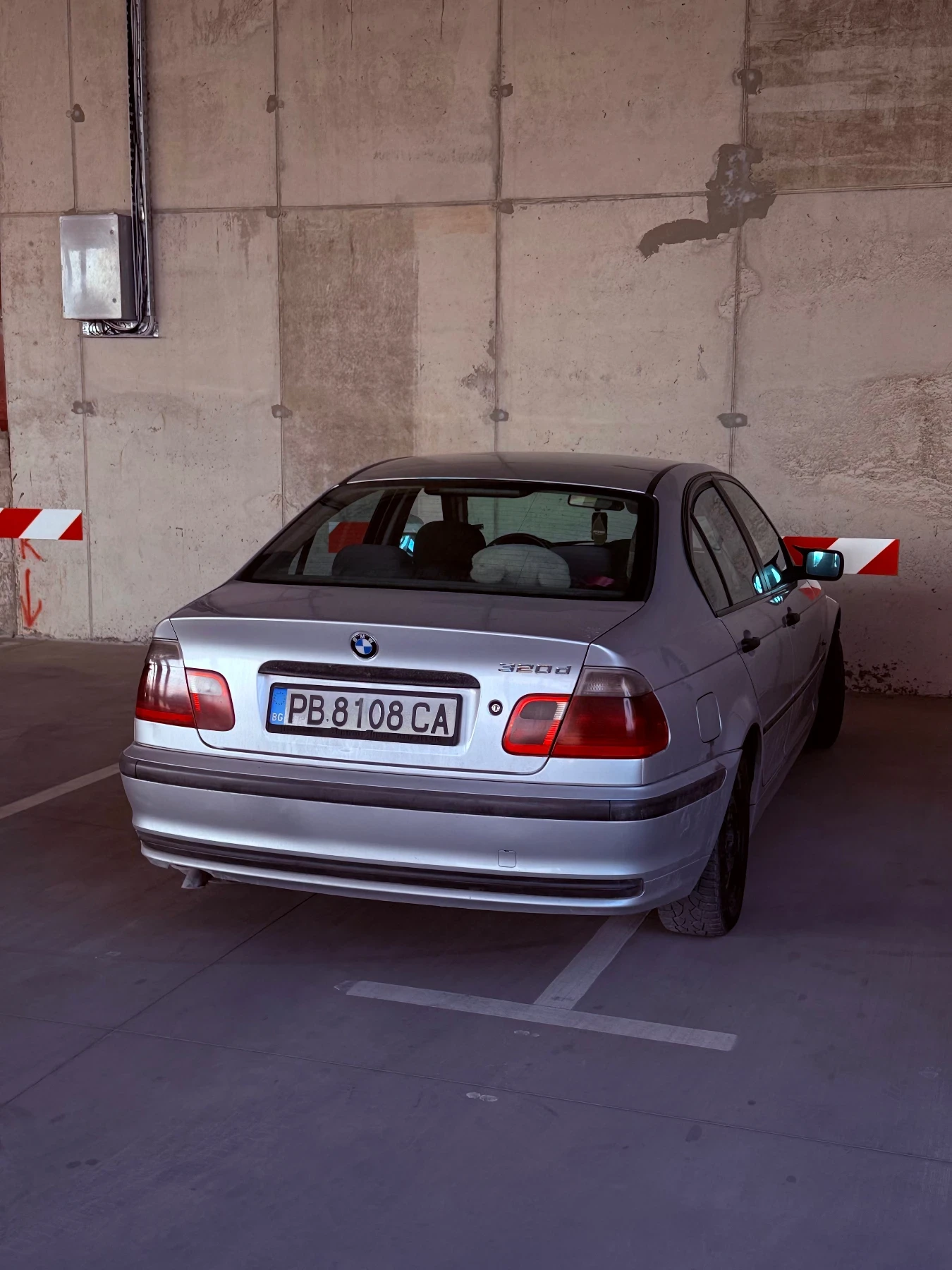 BMW 320, снимка 5 - Автомобили и джипове - 55643198
