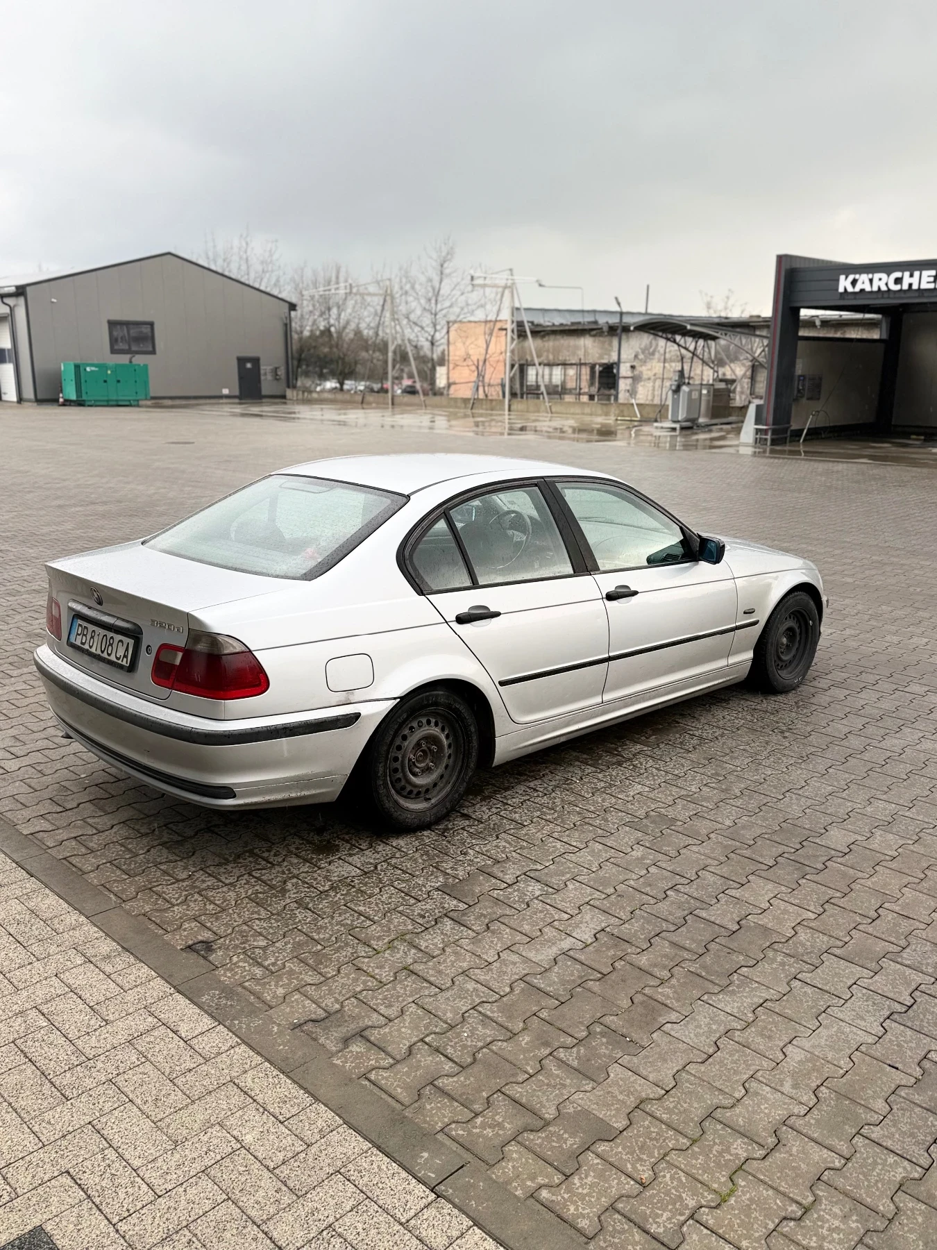 BMW 320, снимка 7 - Автомобили и джипове - 55643198