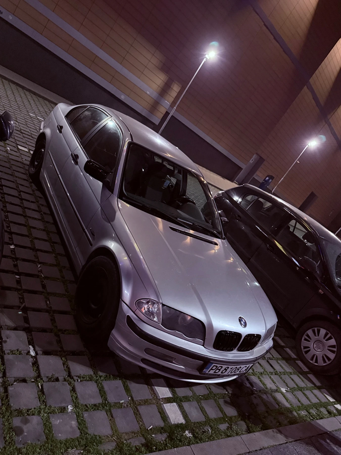 BMW 320, снимка 2 - Автомобили и джипове - 55643198