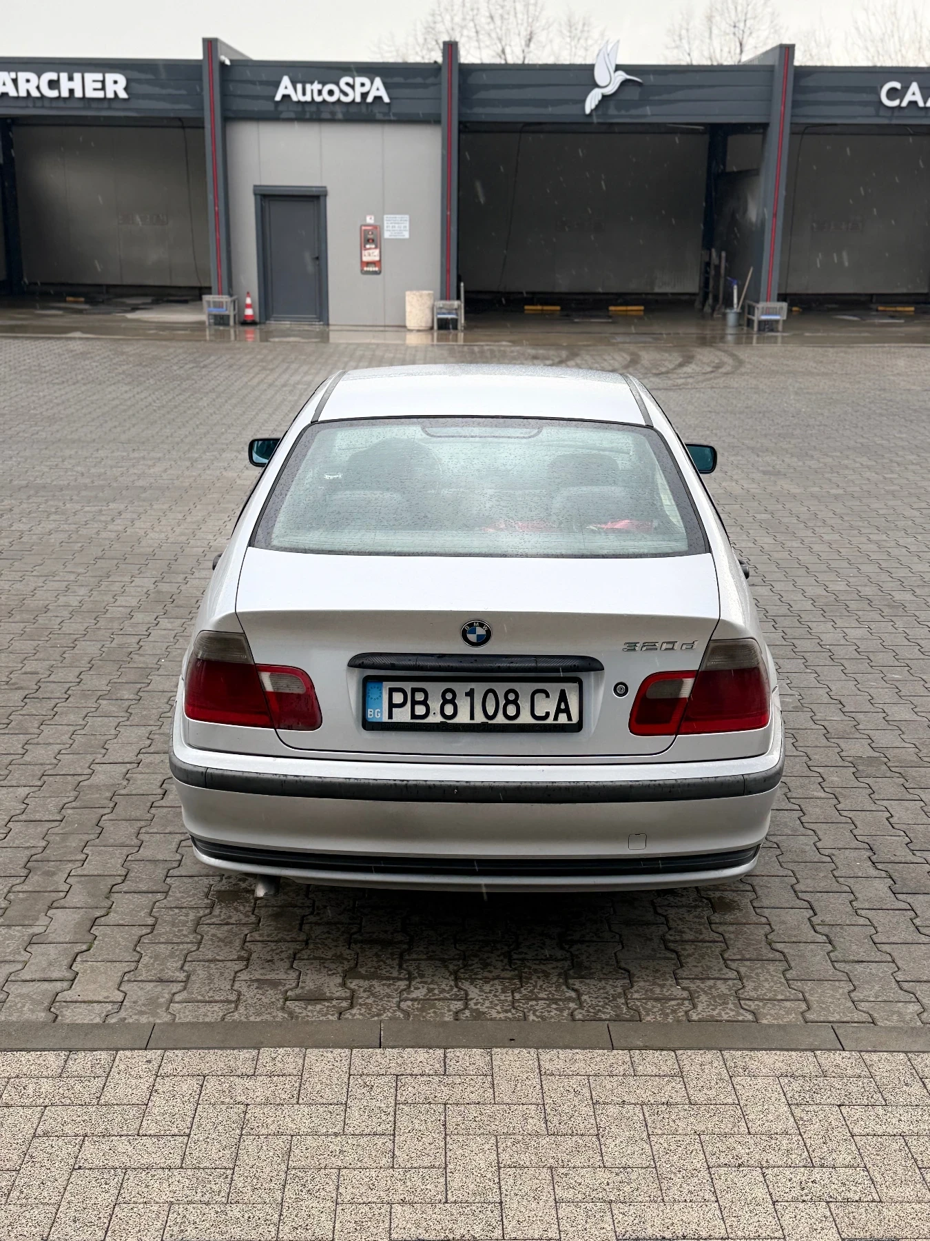BMW 320, снимка 6 - Автомобили и джипове - 55643198