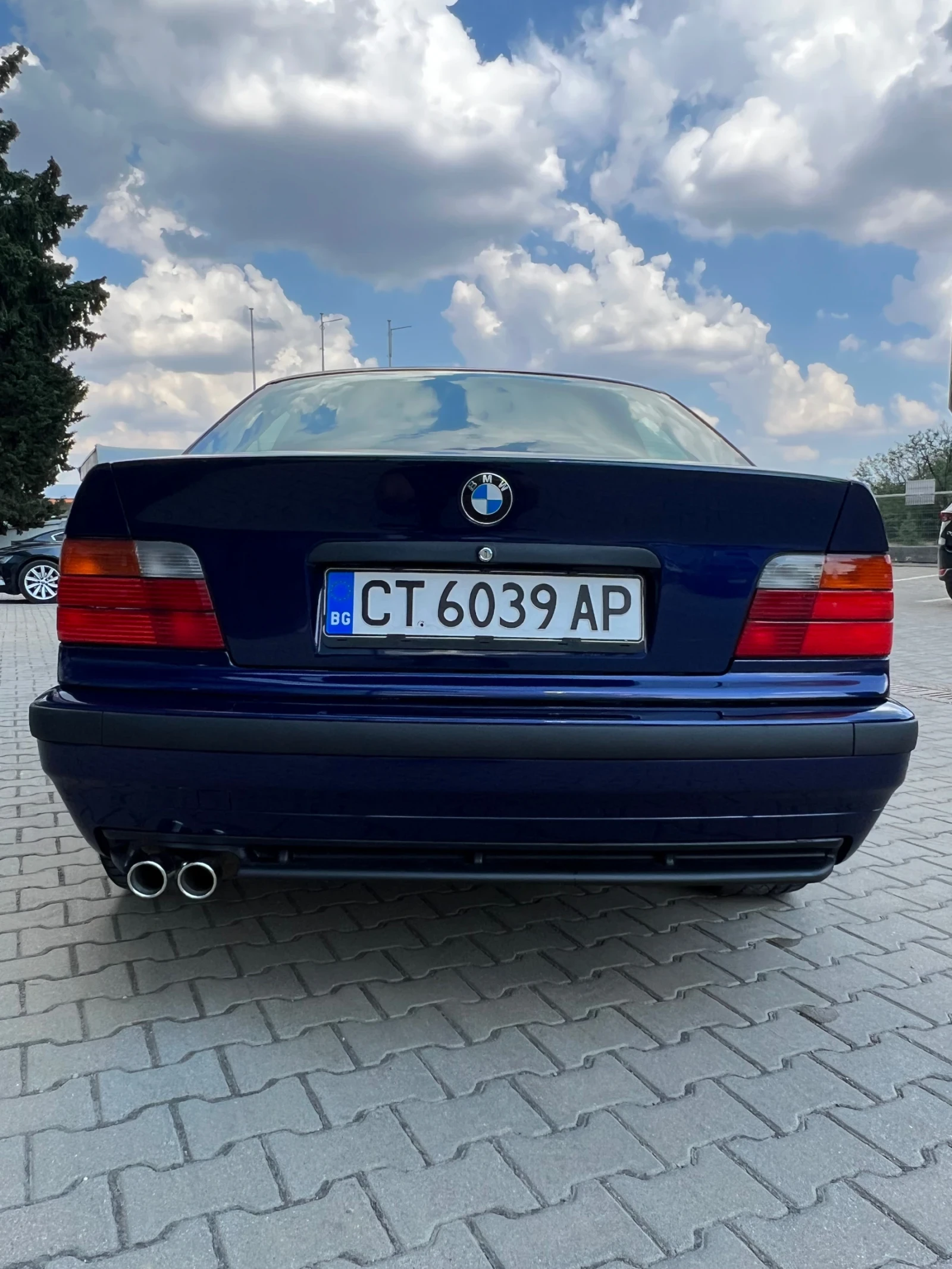 BMW 320, снимка 5 - Автомобили и джипове - 55694535