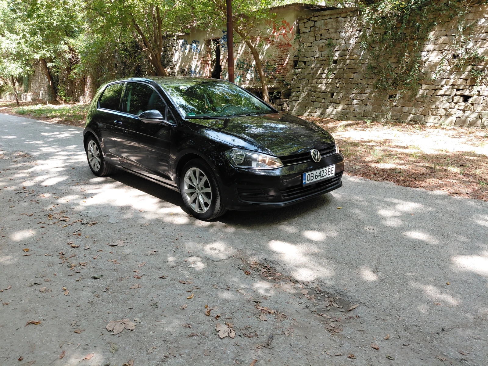 VW Golf 1.6тди, снимка 2 - Автомобили и джипове - 55882317