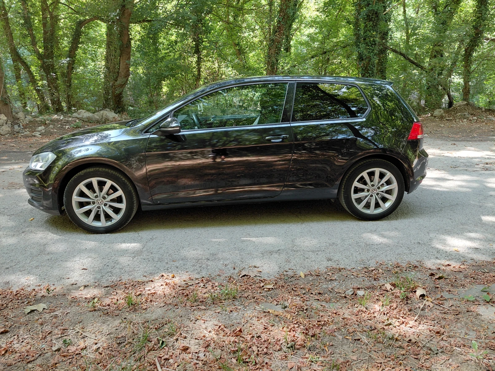 VW Golf 1.6тди, снимка 10 - Автомобили и джипове - 55882317