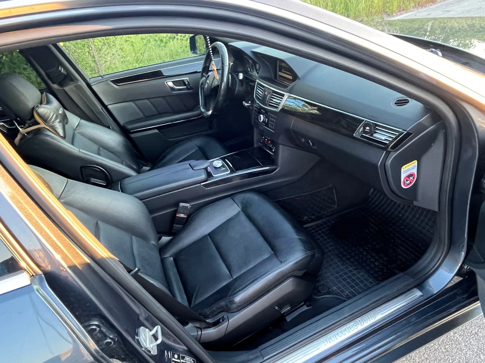 Mercedes-Benz E 350 3.5 cdi 4-MATIC, снимка 2 - Автомобили и джипове - 56240877