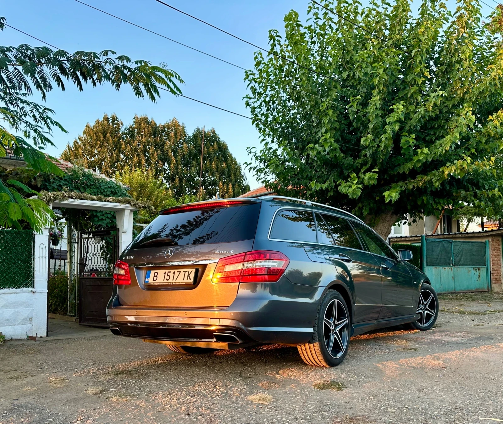 Mercedes-Benz E 350 3.5 cdi 4-MATIC, снимка 11 - Автомобили и джипове - 56240877