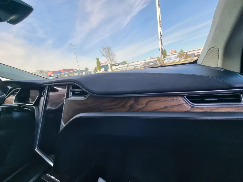 Tesla Model X 75 D 4x4 , снимка 15 - Автомобили и джипове - 47652165