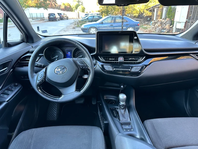 Toyota C-HR 1.8 Hybrid, снимка 9 - Автомобили и джипове - 47916495