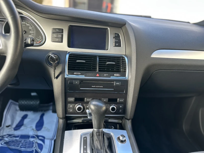 Audi Q7 S line Panorama 7m, снимка 13 - Автомобили и джипове - 51857547