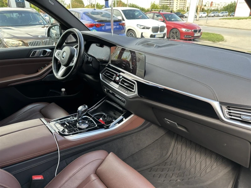 BMW X5 M50i, снимка 8 - Автомобили и джипове - 51456908