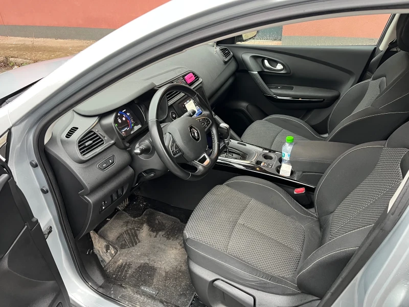 Renault Kadjar 1.3 163 кс, снимка 7 - Автомобили и джипове - 53380067