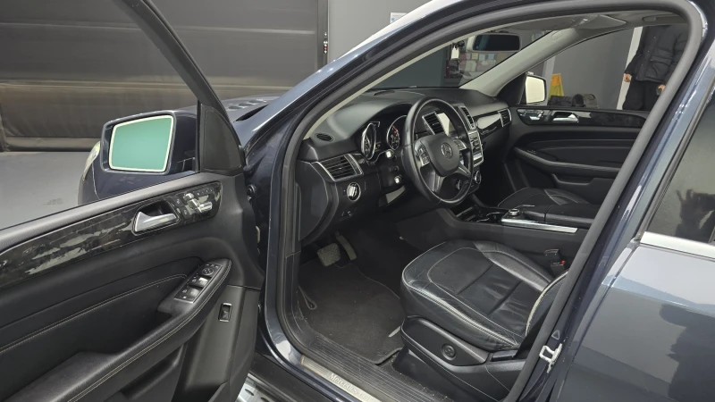 Mercedes-Benz ML 350 d, снимка 10 - Автомобили и джипове - 53586542