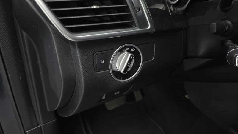 Mercedes-Benz ML 350 d, снимка 15 - Автомобили и джипове - 53586542