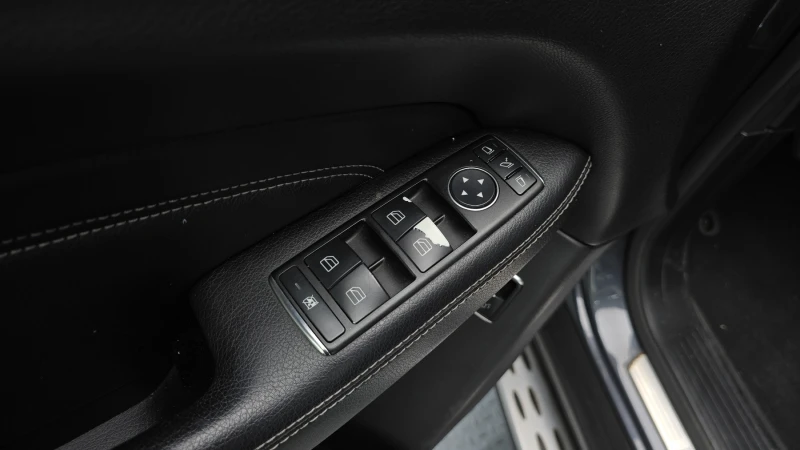 Mercedes-Benz ML 350 d, снимка 14 - Автомобили и джипове - 53586542