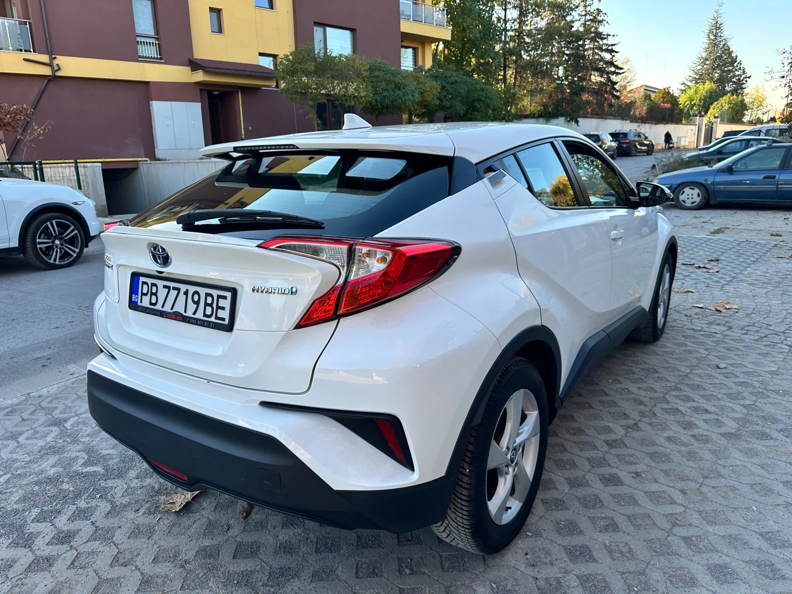 Toyota C-HR 1.8 Hybrid - изображение 6