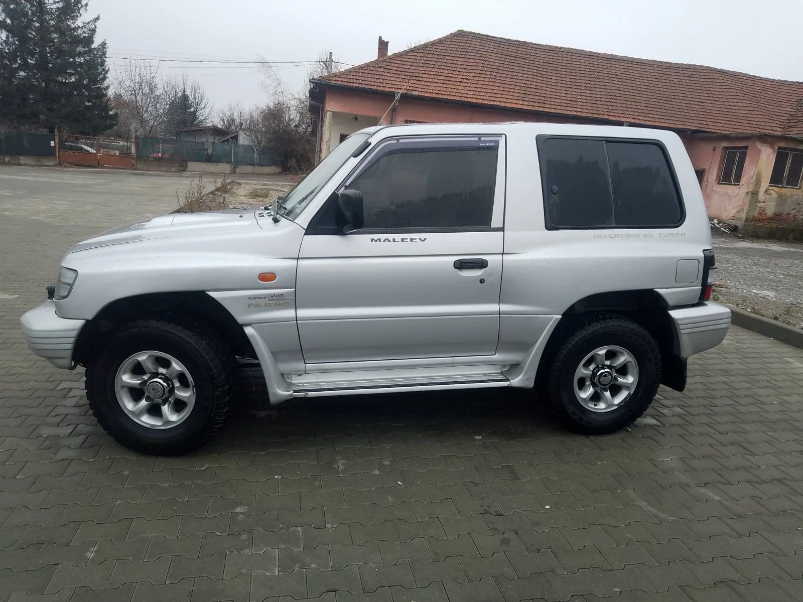 Mitsubishi Pajero  - изображение 2