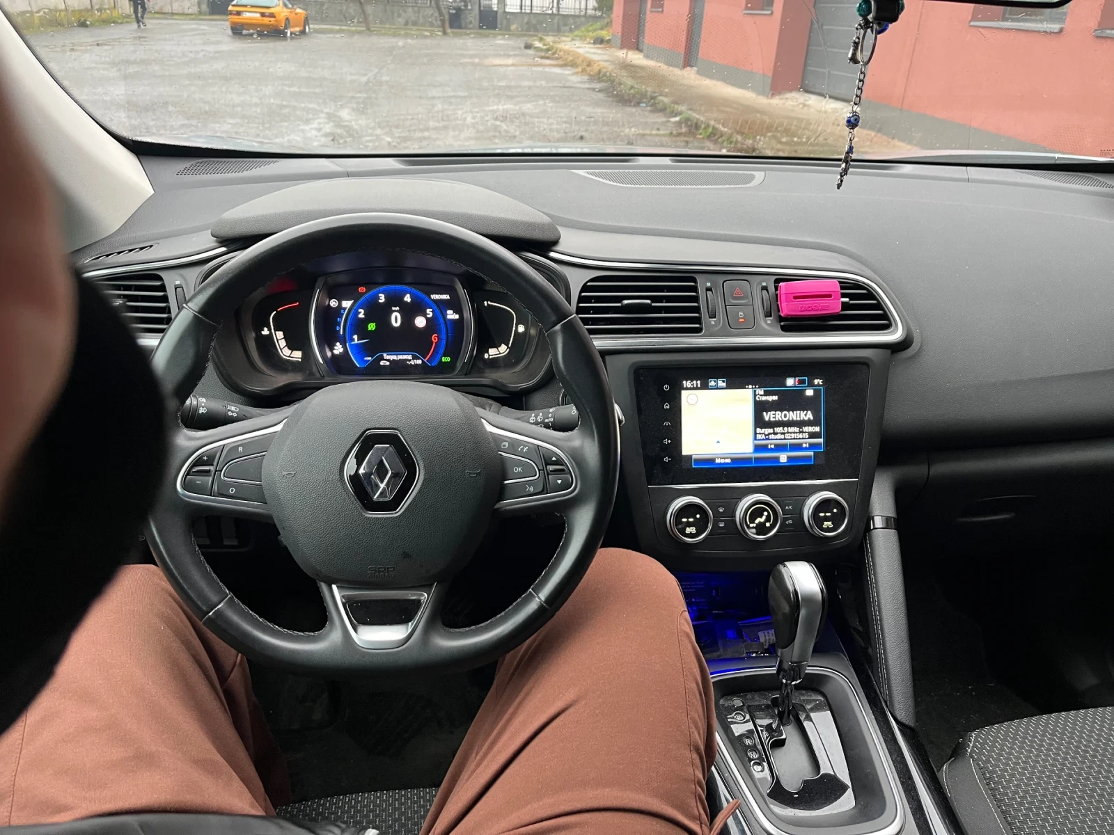 Renault Kadjar 1.3 163 �� | Mobile.bg � ����������� 12
