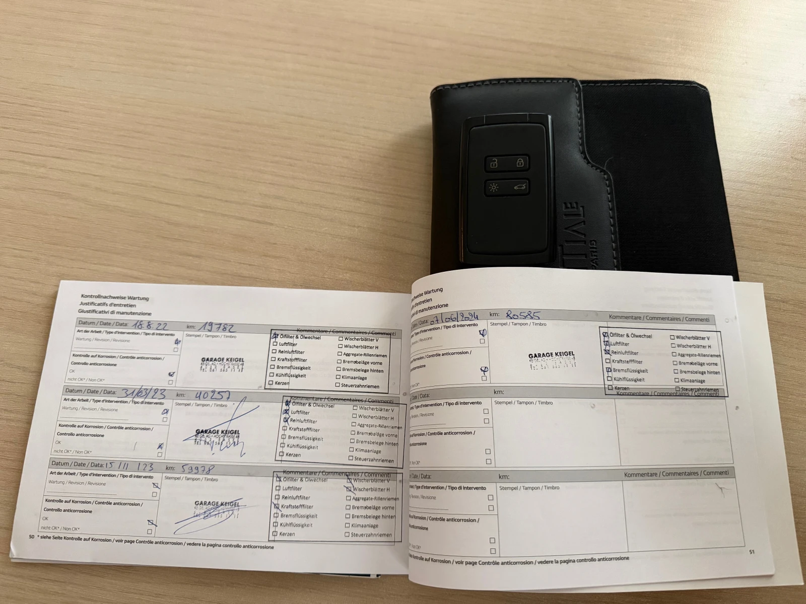 Renault Koleos 2.0dCi, Initiale Paris, LED, Massage, 4WD, 97хил.к, снимка 16 - Автомобили и джипове - 53771337