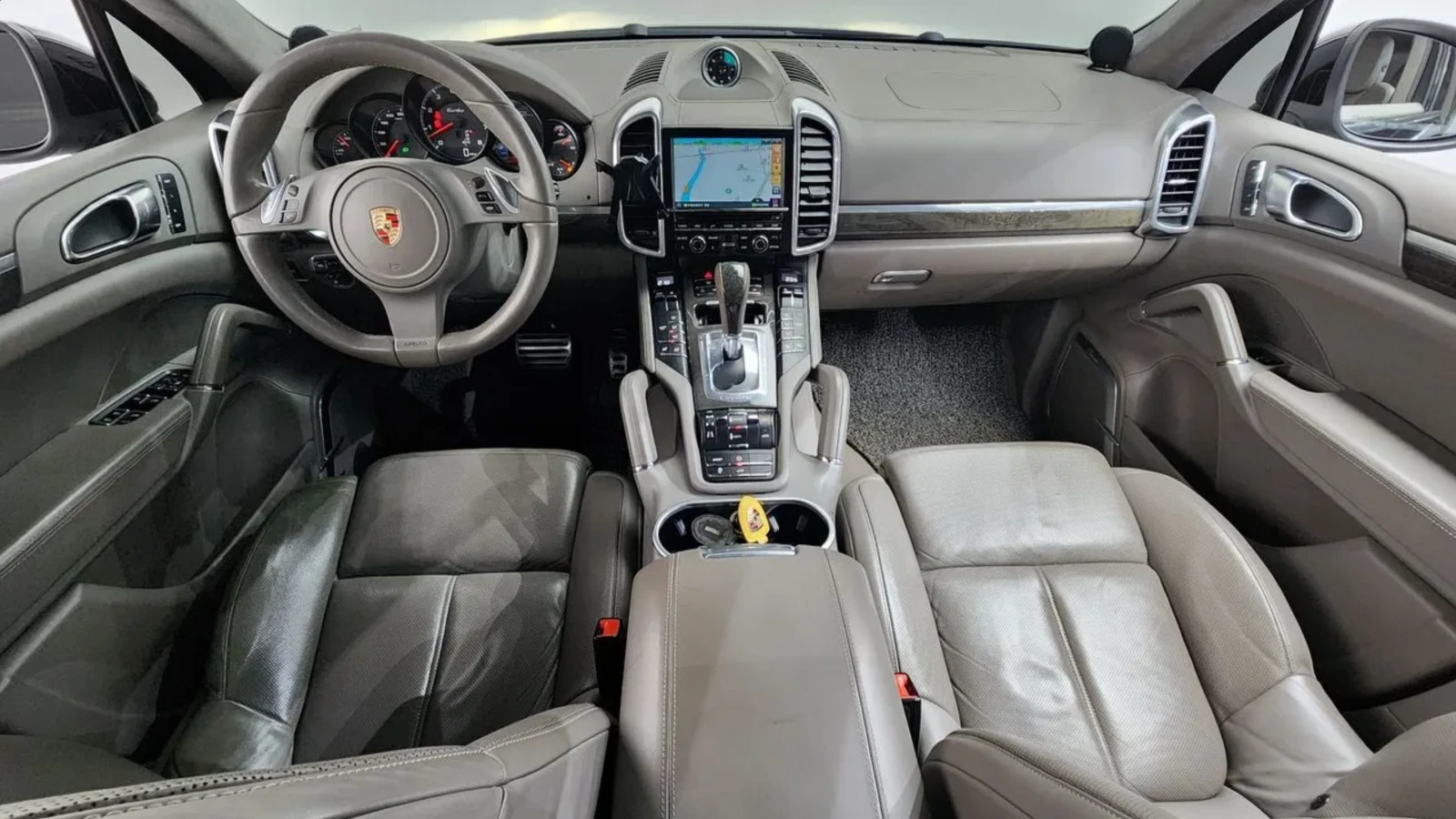 Porsche Cayenne Turbo 4.7 | ПОДГРЕВ | ОБДУХВАНЕ | ПАНОРАМА, снимка 9 - Автомобили и джипове - 54595869