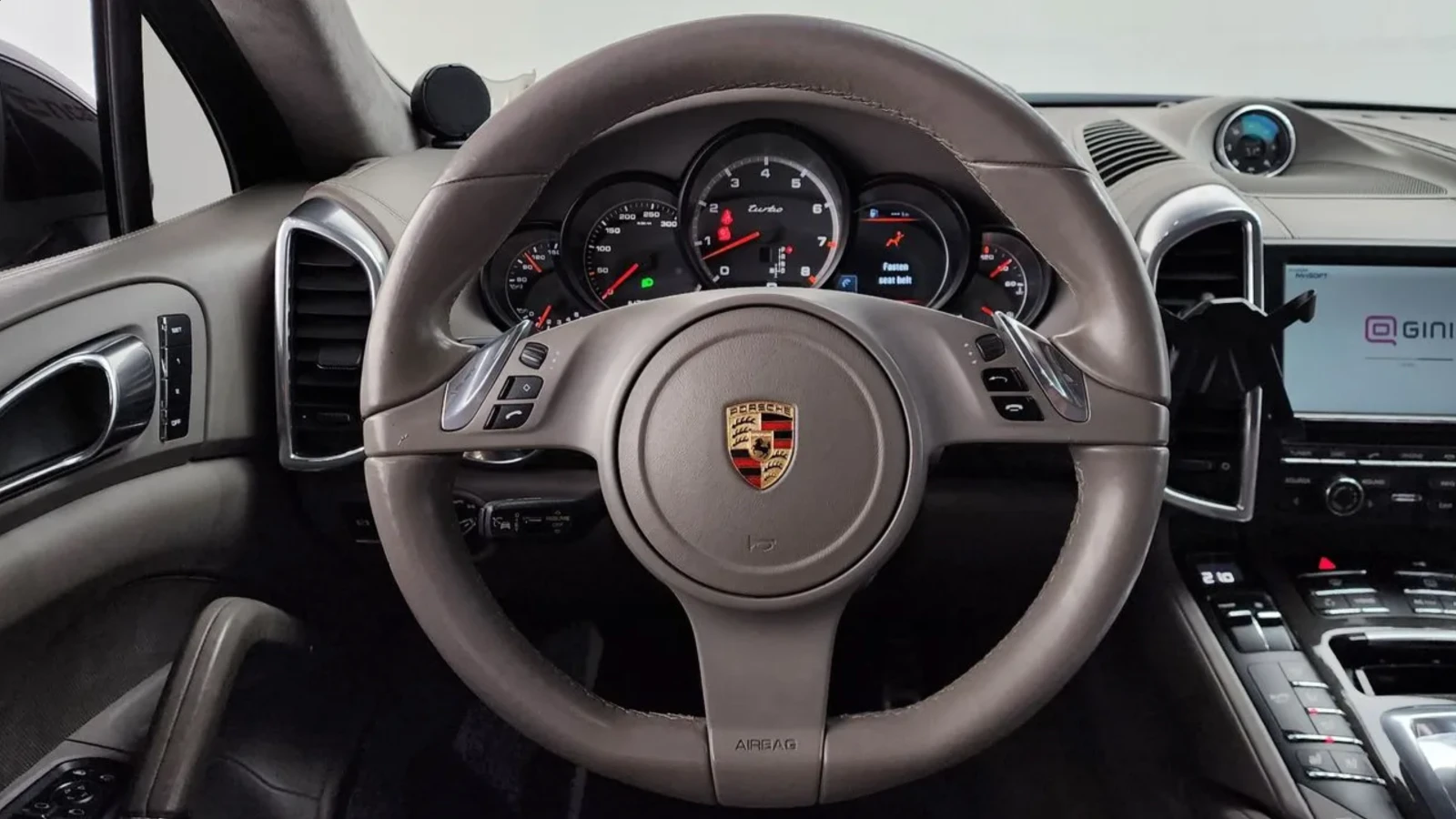 Porsche Cayenne Turbo 4.7 | ПОДГРЕВ | ОБДУХВАНЕ | ПАНОРАМА, снимка 10 - Автомобили и джипове - 54595869