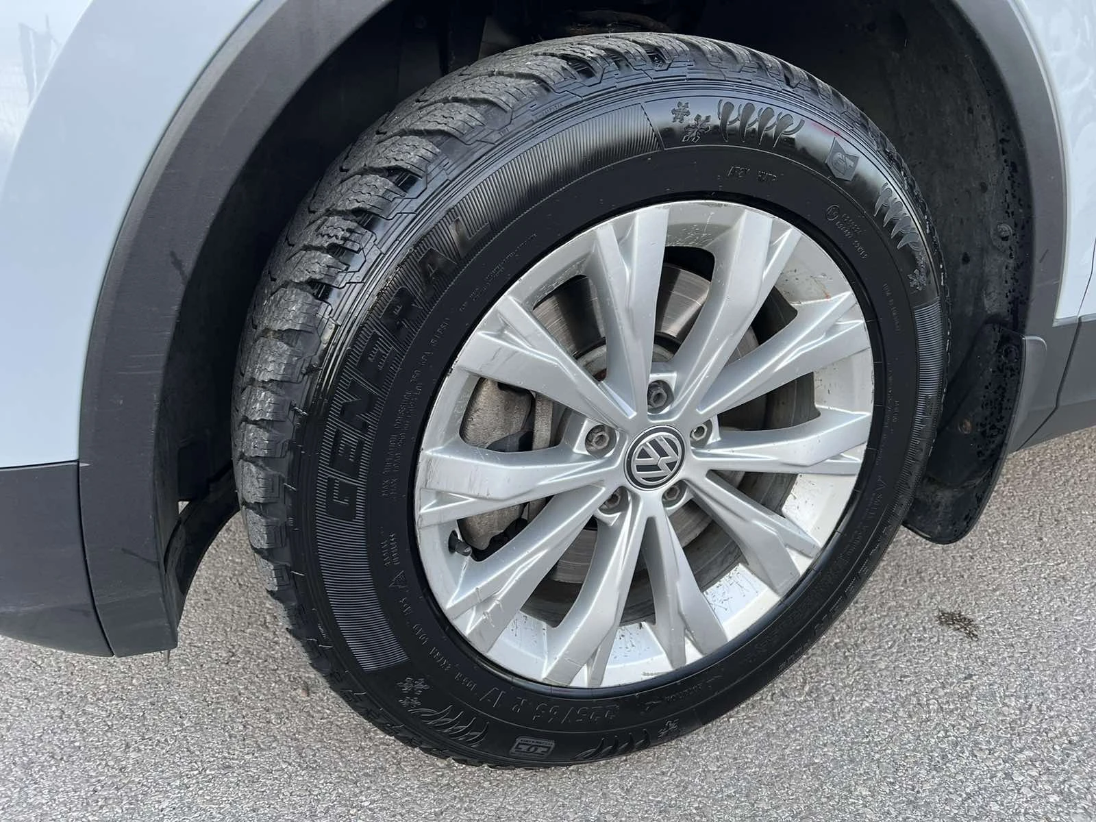 VW Tiguan  2.0БЕНЗИН, ALL SPACE 4x4, снимка 17 - Автомобили и джипове - 54864937