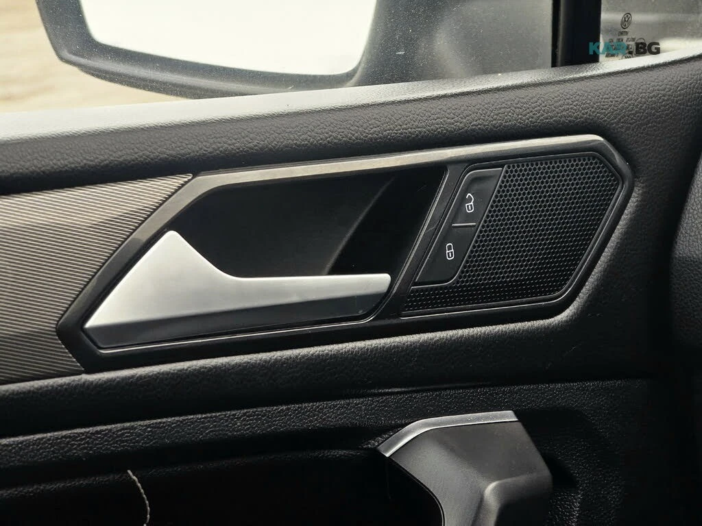 VW Tiguan * Comfortline * АвтоКредит * (ЦЕНА ДО БГ)* , снимка 11 - Автомобили и джипове - 54961407