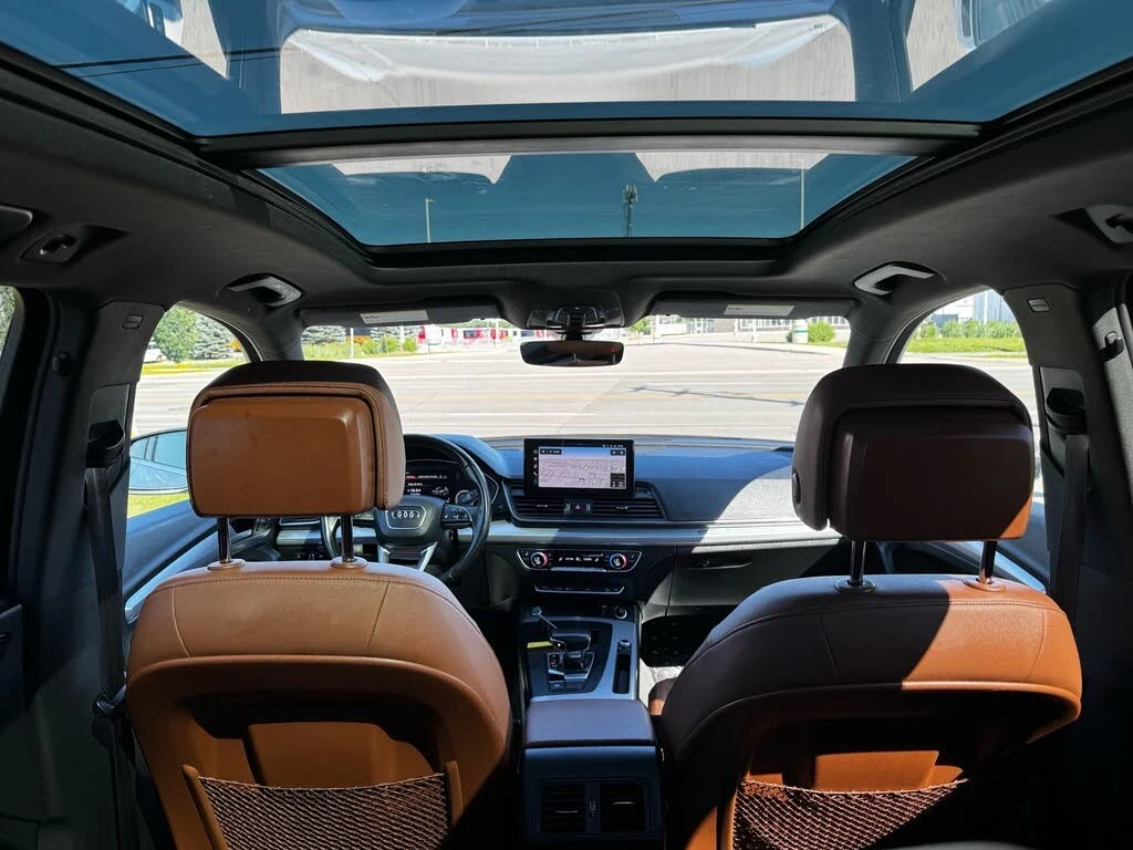 Audi Q5 * DISTRONIC *  AвтоКредит * (ЦЕНА ДО БГ), снимка 13 - Автомобили и джипове - 55563508