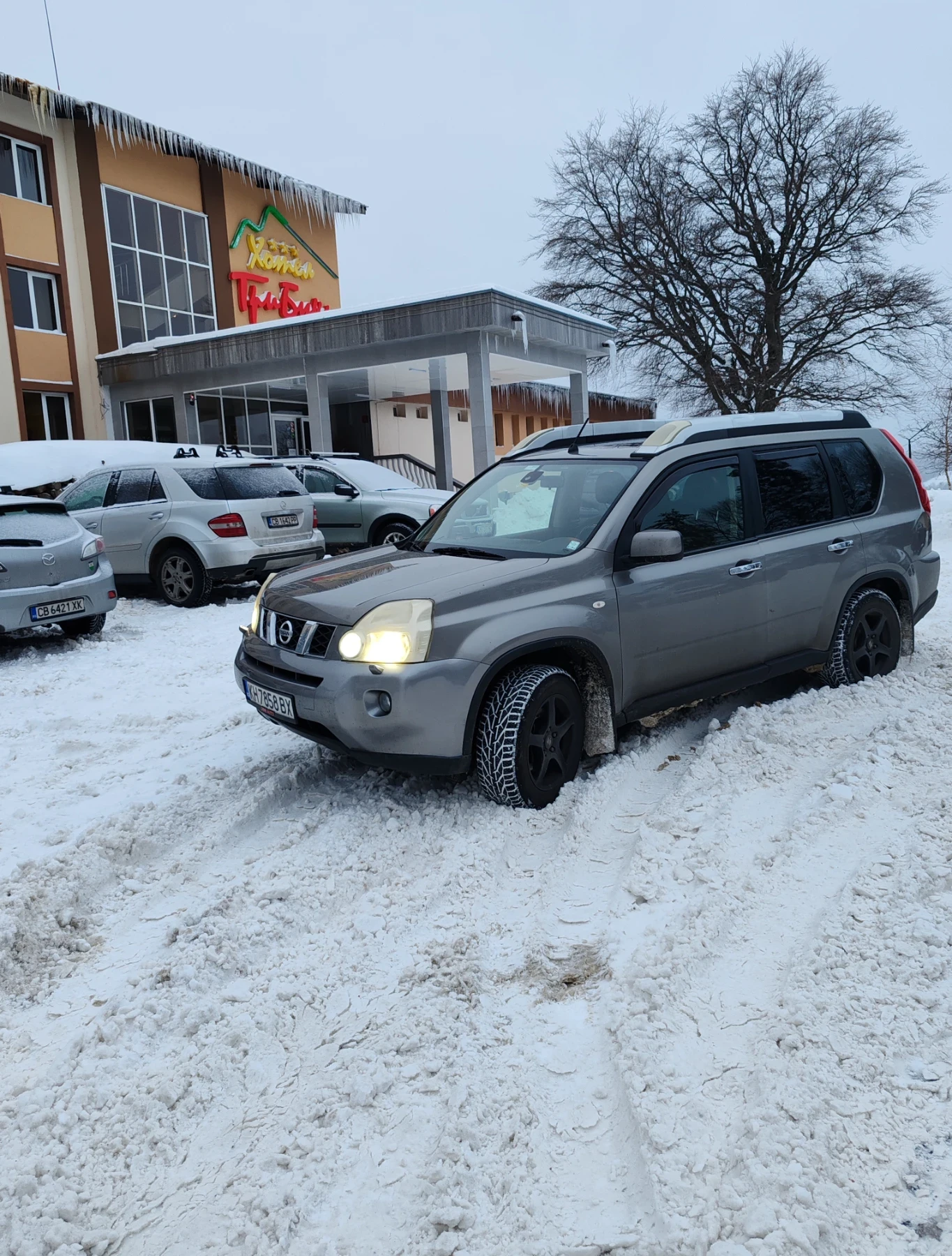 Nissan X-trail 2.0, снимка 2 - Автомобили и джипове - 55950614