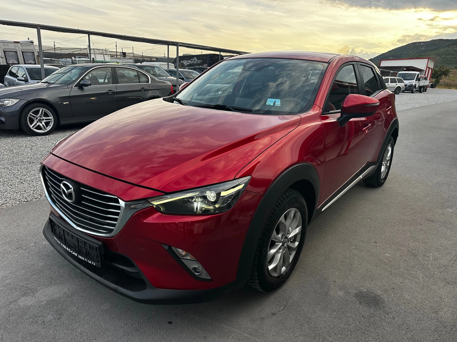 Mazda CX-3 2.0i Skyactive 120к.с* Keyless* HeadUp* КАТО НОВА, снимка 4 - Автомобили и джипове - 56091230