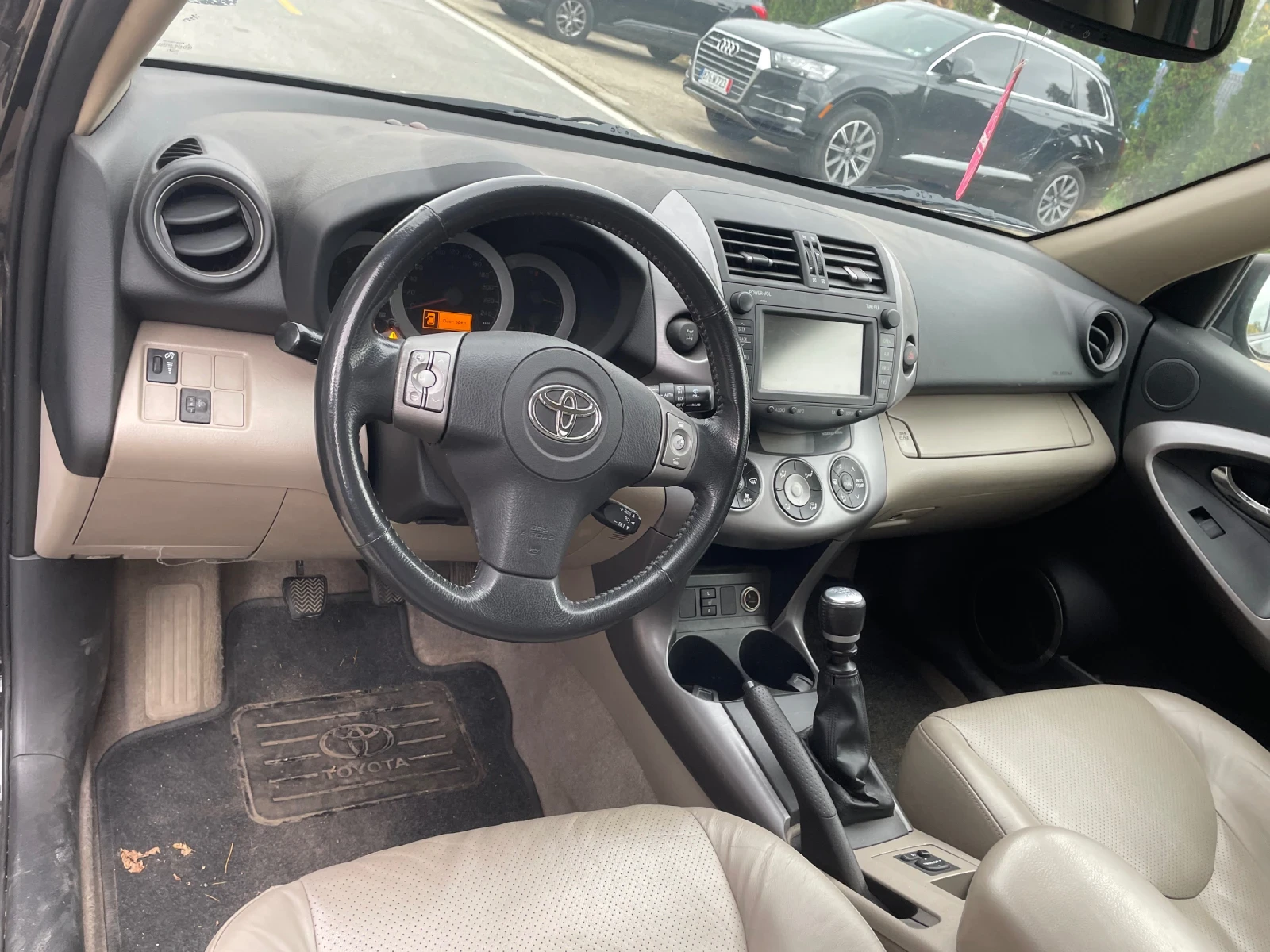 Toyota Rav4, снимка 2 - Автомобили и джипове - 56505156