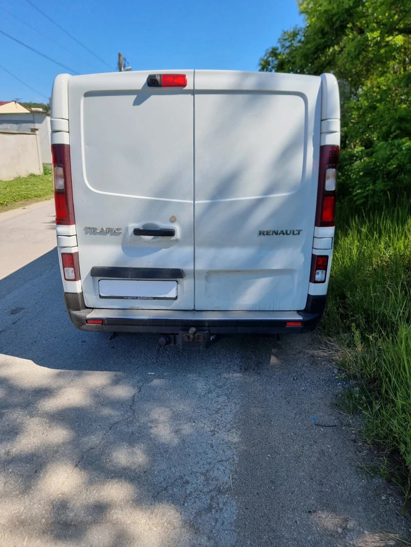Renault Trafic дълга база, снимка 3 - Бусове и автобуси - 52349494