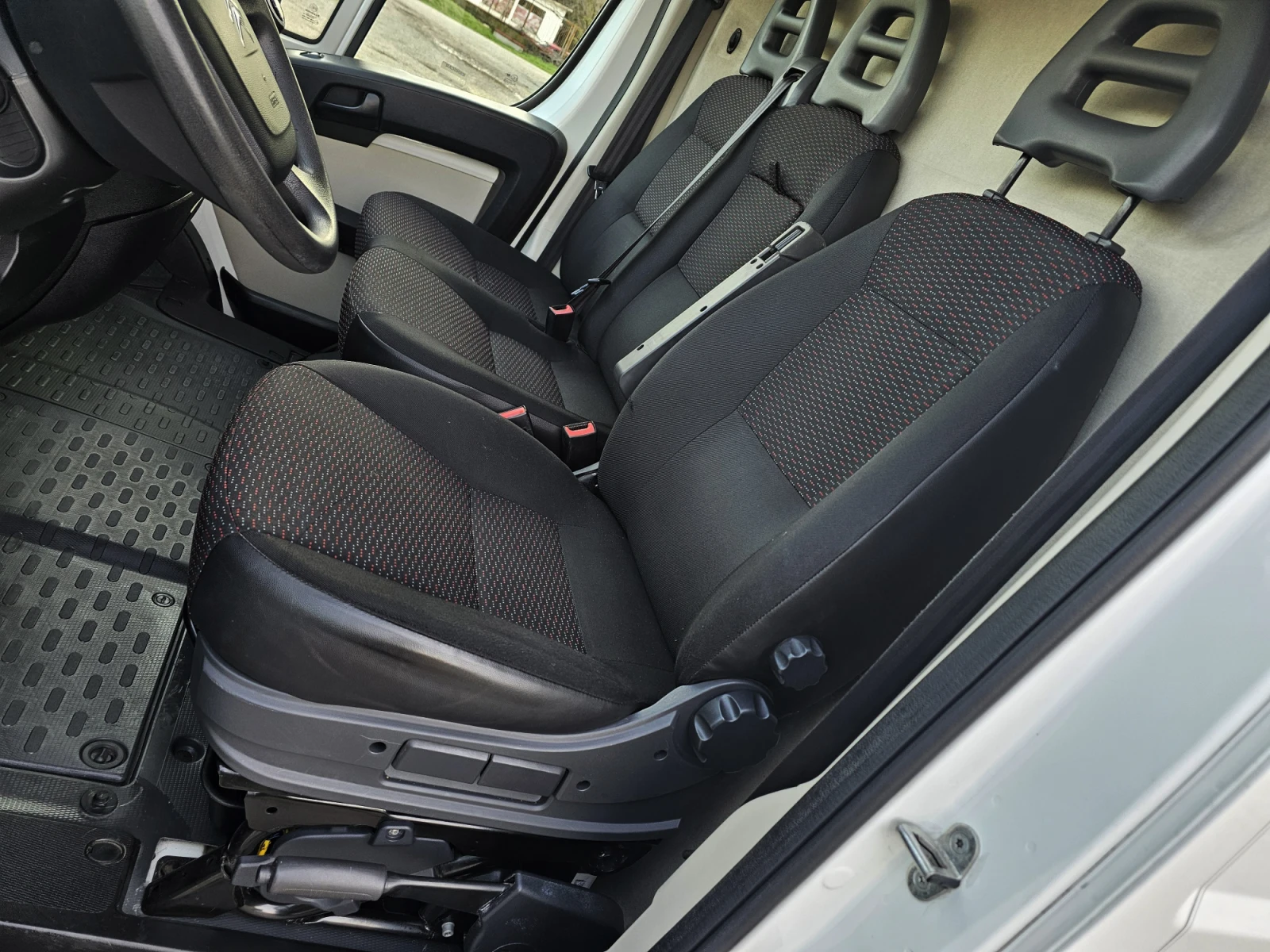 Citroen Jumper 2.2 HDI L2H2 - изображение 10