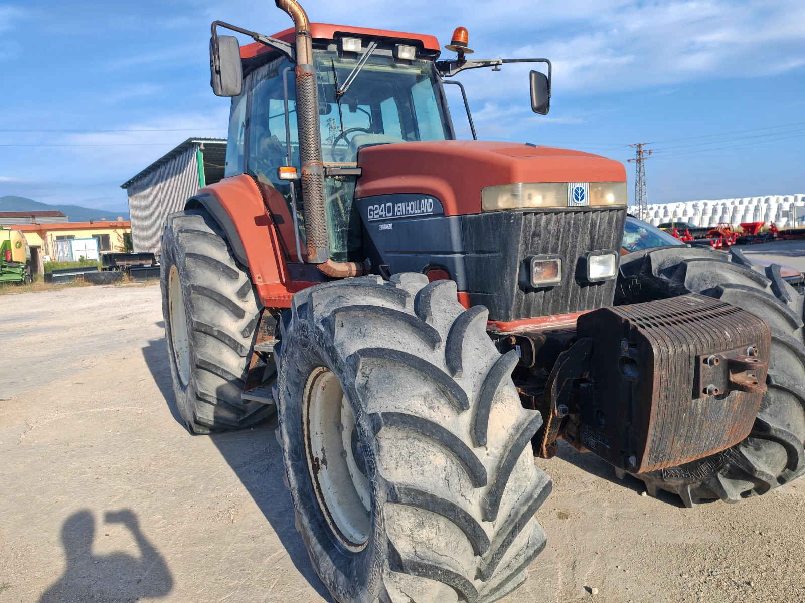 Трактор New Holland G240, снимка 17 - Селскостопанска техника - 54992609