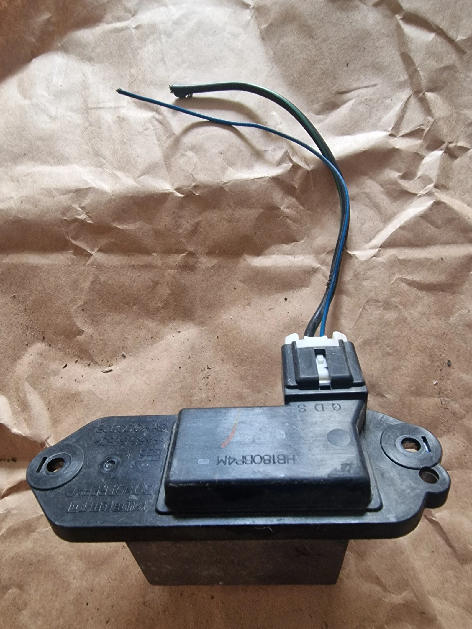 HB180BP4M ������� ����� MAZDA 5 PA66-GF30  | Mobile.bg � ����������� 1