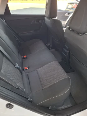 Обява за продажба на Toyota Auris 1.8 Hybrid ~17 000 лв. - изображение 7
