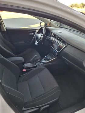 Обява за продажба на Toyota Auris 1.8 Hybrid ~17 000 лв. - изображение 6