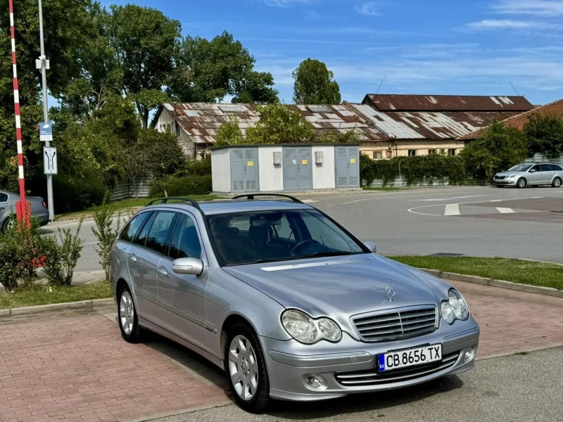 Mercedes-Benz C 220 2.2 150к.с, снимка 2 - Автомобили и джипове - 47321181