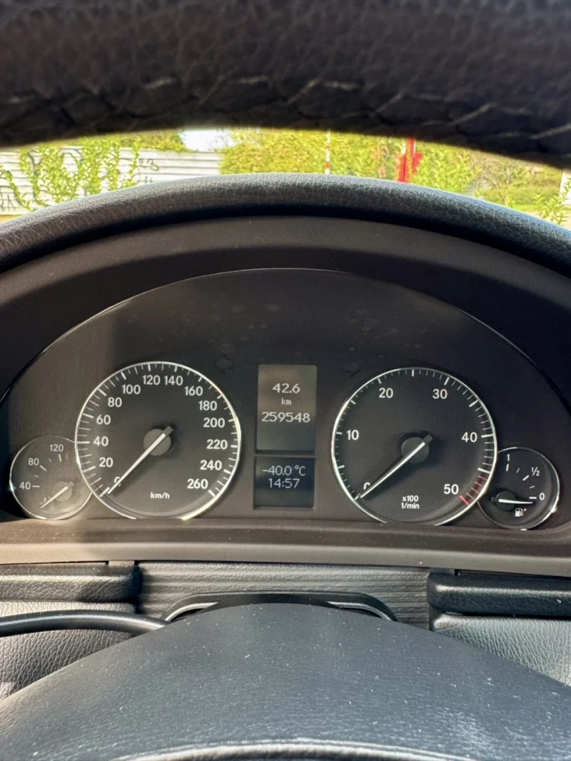 Mercedes-Benz C 220 2.2 150к.с, снимка 16 - Автомобили и джипове - 47321181